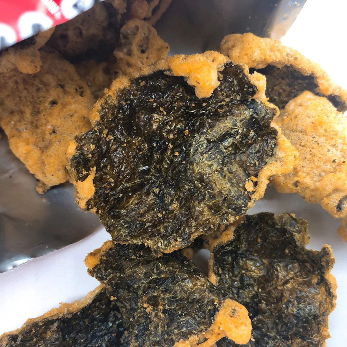 TAO KAE NOI HI TEMPURA SEAWEED HOT & SPICE 39G CASE 小老板 辣味天婦羅紫菜 39G 0665