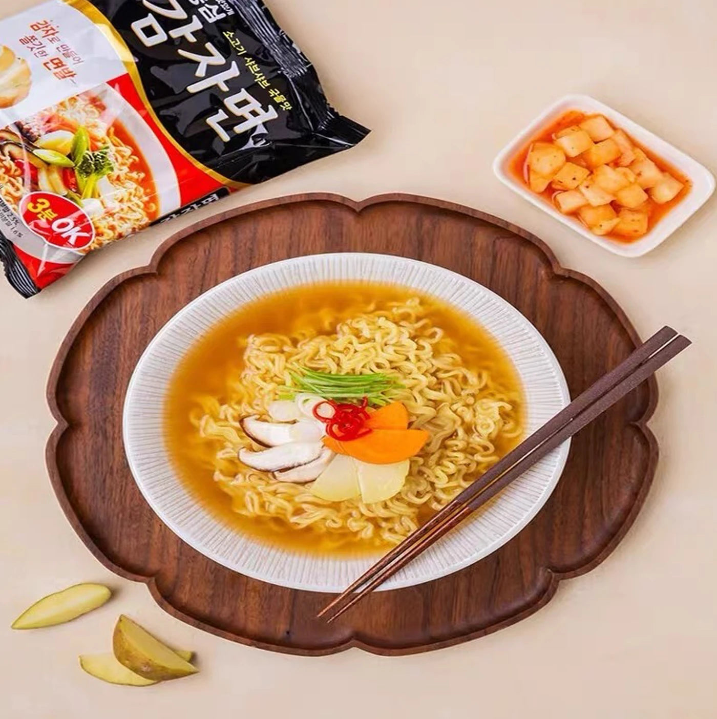 NONGSHIM POTATO NOODLE SOUP 100G 農心 薯仔拉麵 100G 1806
