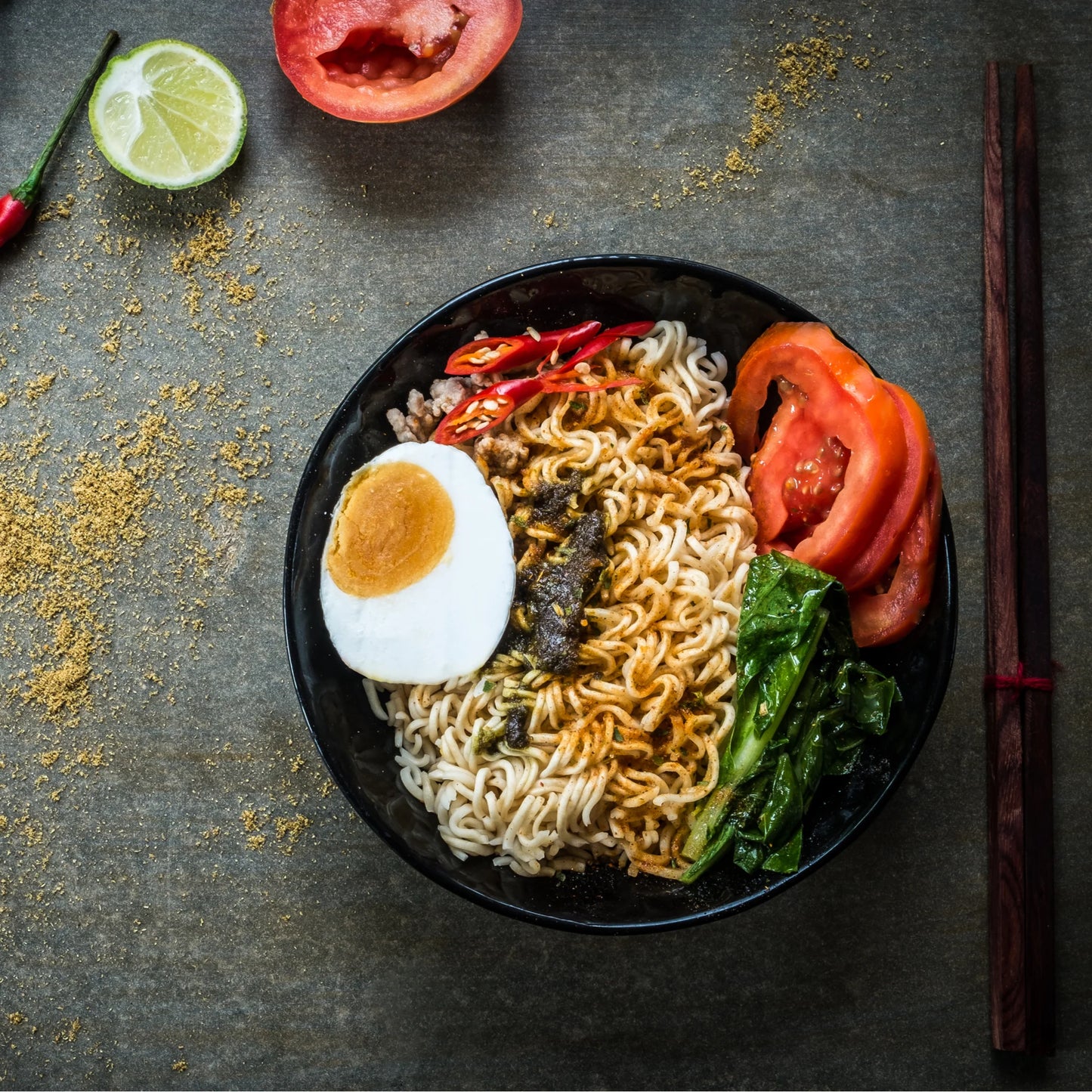 MAMA CHICKEN NOODLE 55G 媽媽雞肉味即食麵 55G 0132